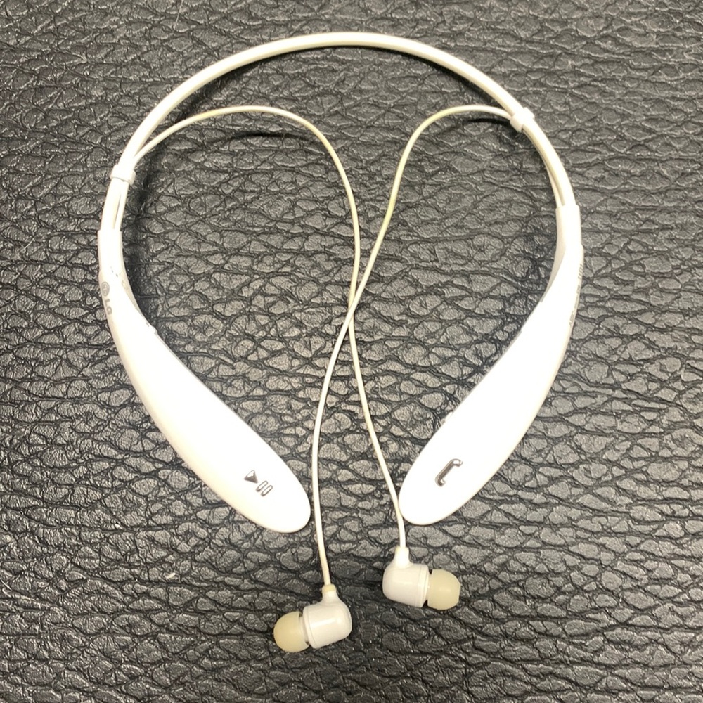 LG headphones